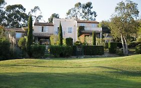 Charmantes Haus im Golf Club Saint Tropez